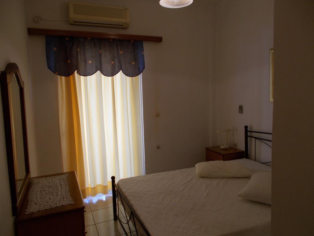 Helios&Thalassa Rooms Loutra Aidhipsou Exteriör bild